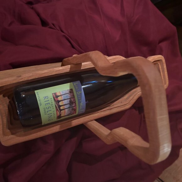 Hand Carved Collapsible wine bottle holder - Picture 9 of 10